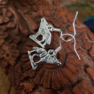 925 Sterling Silver Wolf earrings Howling Coyote earrings Nature Forest Dog